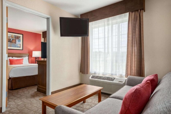 Hawthorn Suites By Wyndham Decatur image 12